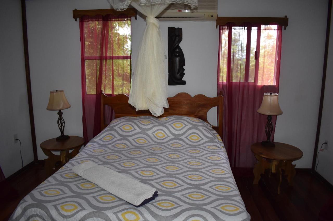 Hidden Haven Hostel Unitedville Luaran gambar